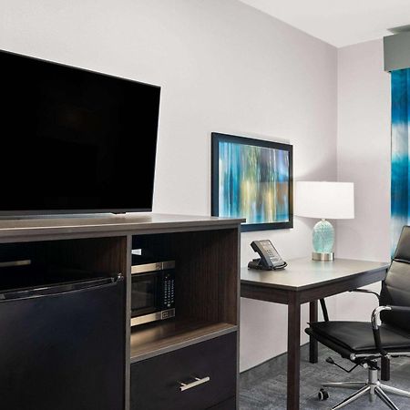 La Quinta Inn By Wyndham Indianapolis Airport Executive Dr Eksteriør bilde