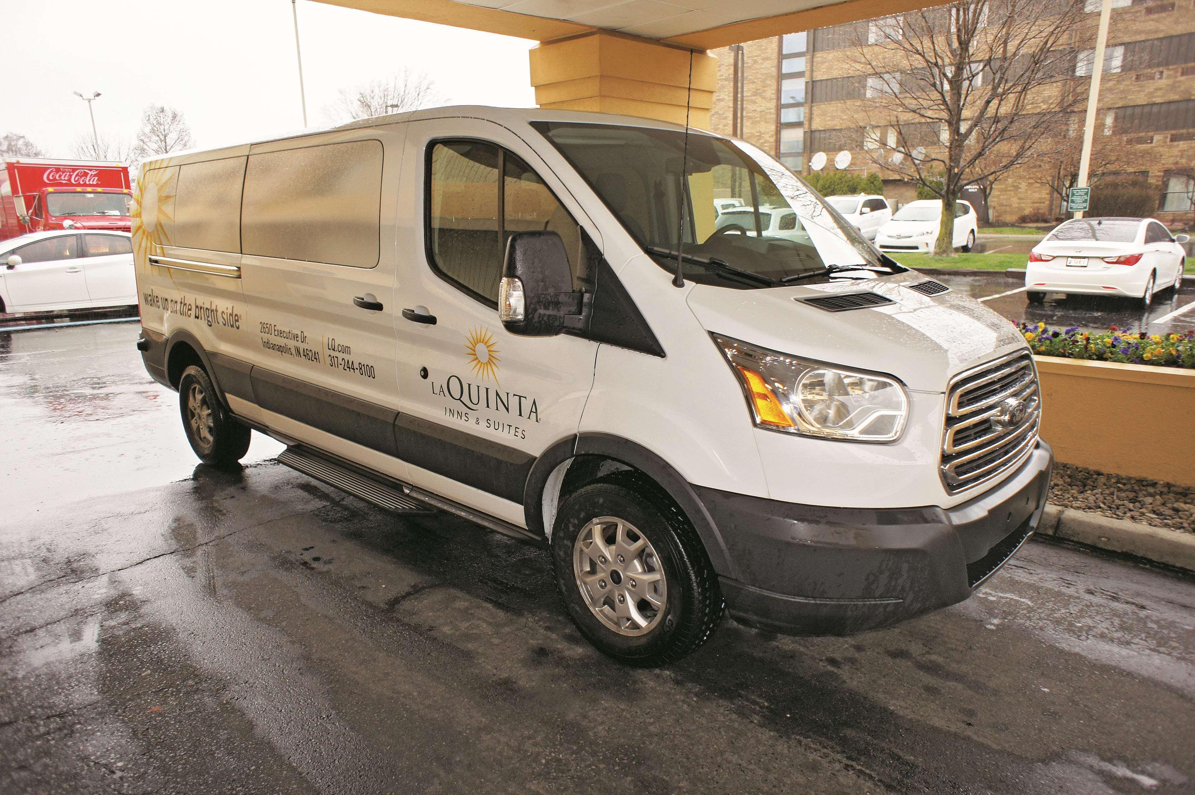 La Quinta Inn By Wyndham Indianapolis Airport Executive Dr Eksteriør bilde