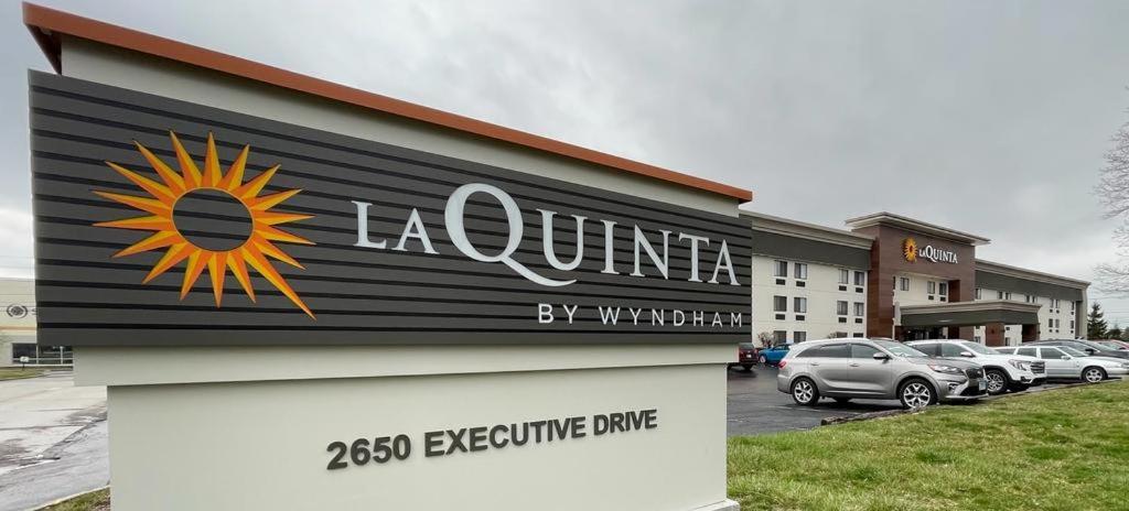 La Quinta Inn By Wyndham Indianapolis Airport Executive Dr Eksteriør bilde