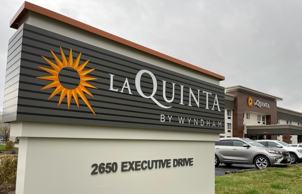 La Quinta Inn By Wyndham Indianapolis Airport Executive Dr Eksteriør bilde