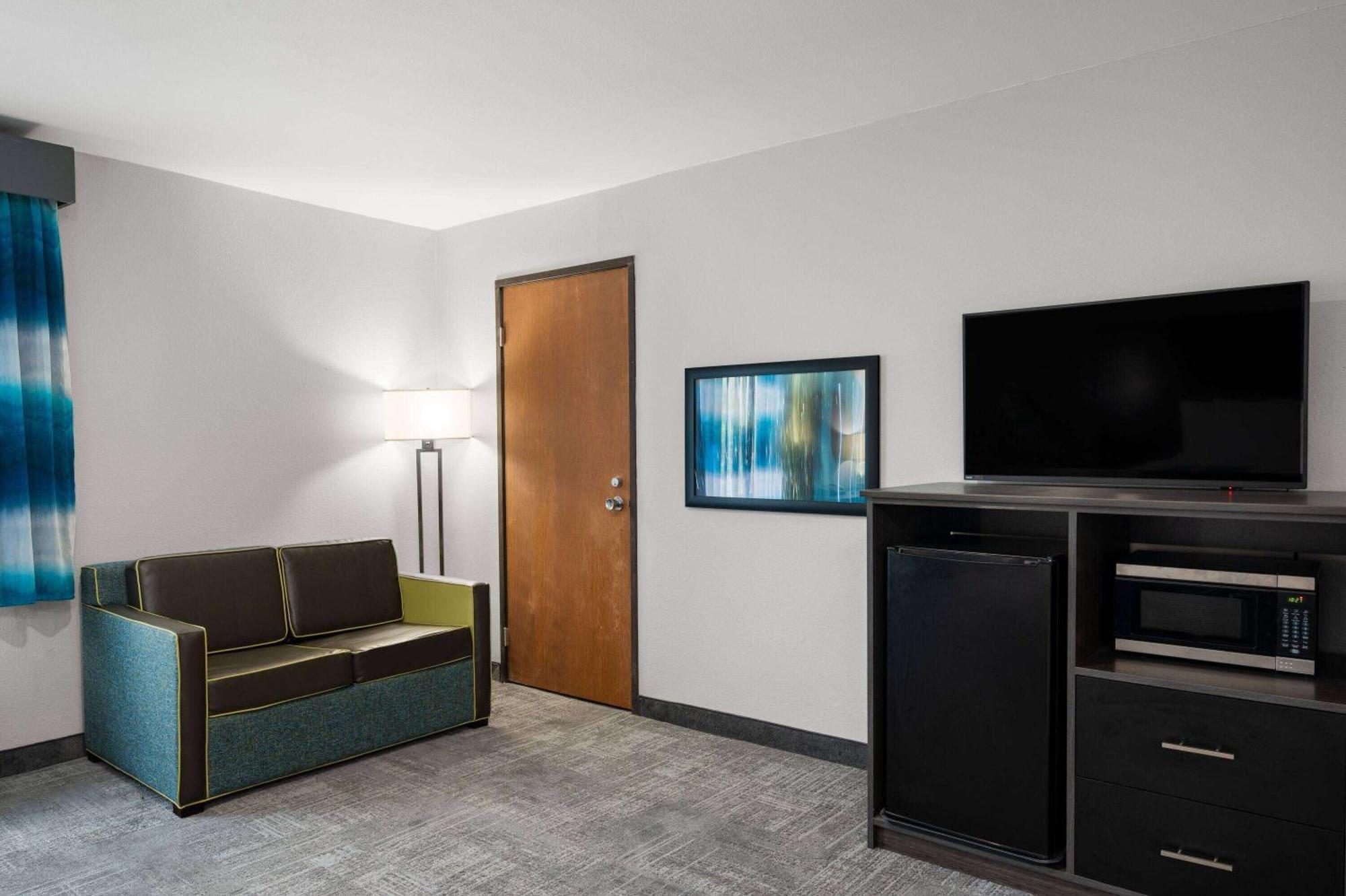 La Quinta Inn By Wyndham Indianapolis Airport Executive Dr Eksteriør bilde