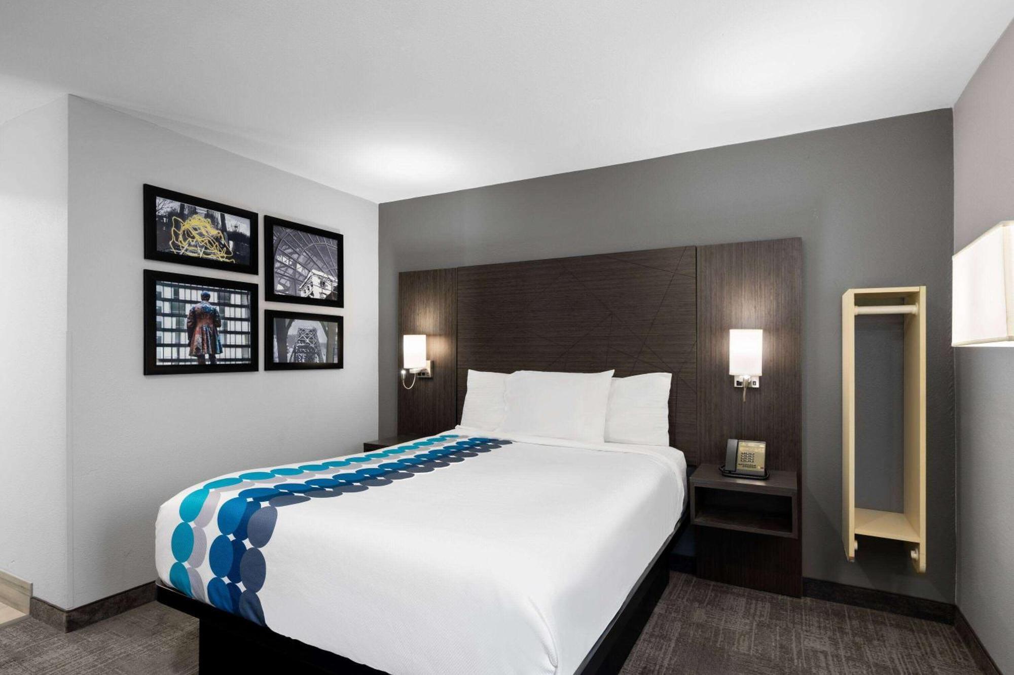 La Quinta Inn By Wyndham Indianapolis Airport Executive Dr Eksteriør bilde