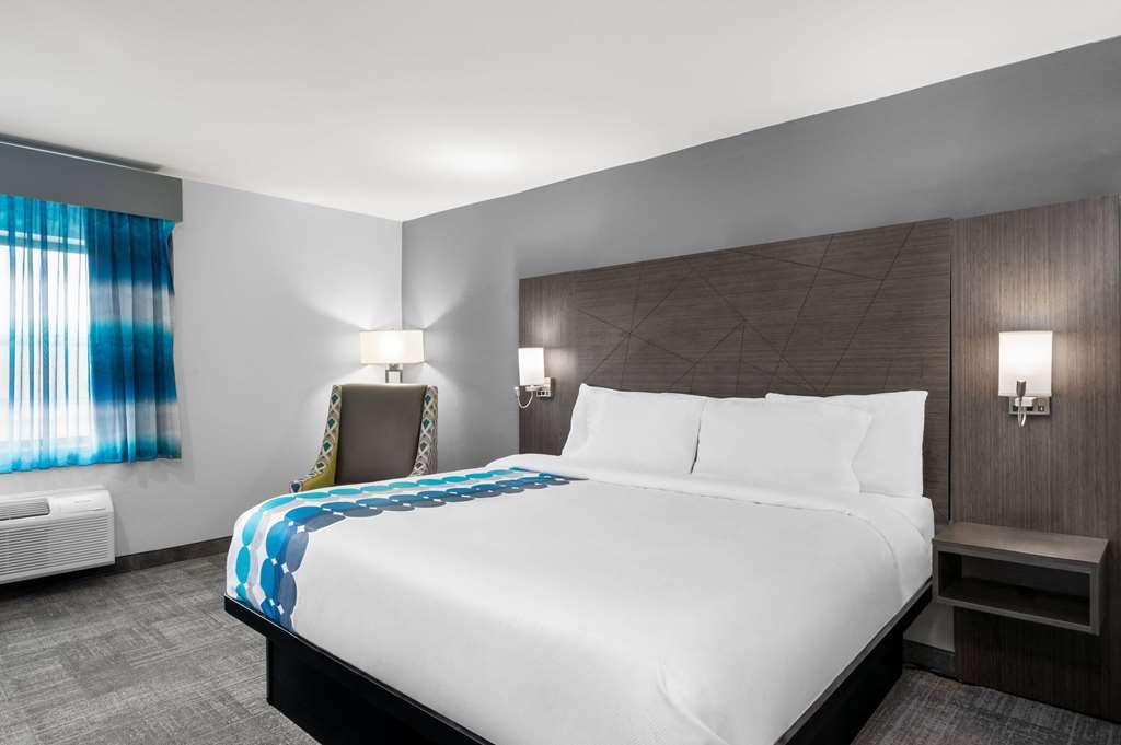 La Quinta Inn By Wyndham Indianapolis Airport Executive Dr Rom bilde