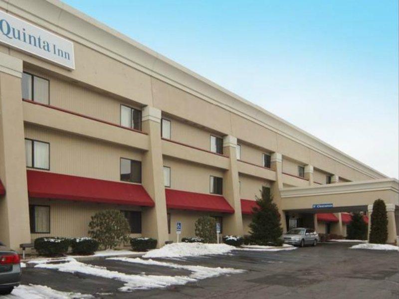 La Quinta Inn By Wyndham Indianapolis Airport Executive Dr Eksteriør bilde