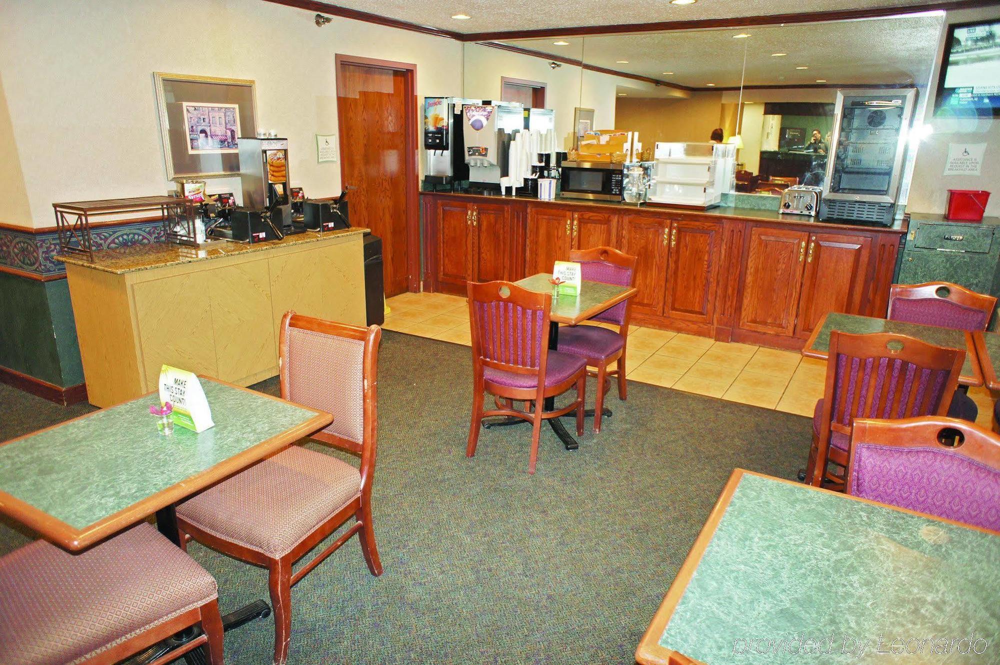 La Quinta Inn By Wyndham Indianapolis Airport Executive Dr Eksteriør bilde